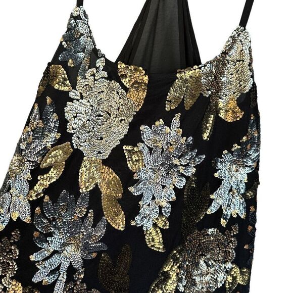 BB DAKOTA Felicity Sequin Floral Bohemian Tank Top - Picture 8 of 10